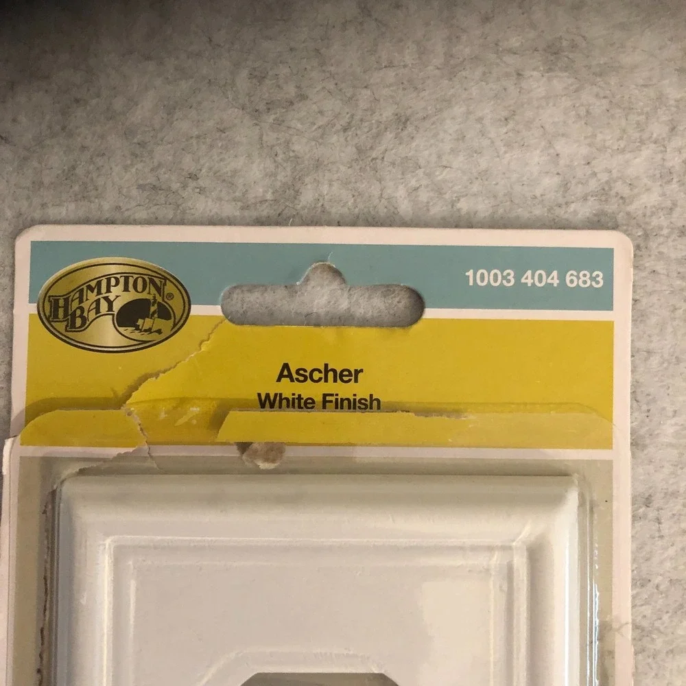 1 ~ Hampton Bay Ascher White Outlet Cover Plate Model 149DWHB